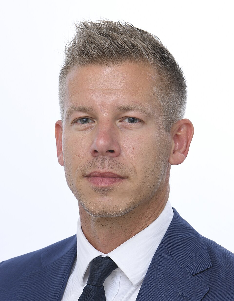 Magyar Péter szerint a Fidesz vagy a Fideszhez köthető szervezetek pénzt adtak Simion kampányára Magyar Péter szerint a Fidesz vagy a Fideszhez köthető szervezetek pénzt adtak Simion kampányára