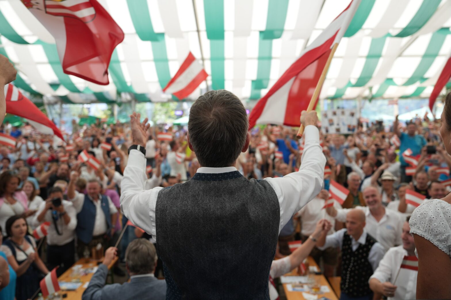 Mégsem Orbán Viktor, hanem az egyik iskola igazgatója lett Szentgotthárd új alpolgármestere